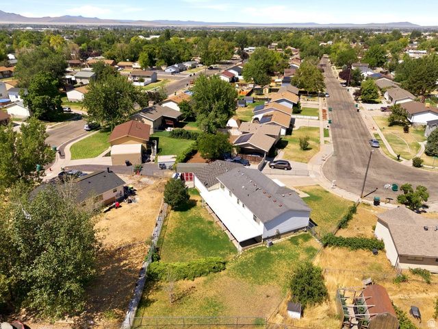 648 W 700 N, Clearfield, UT 84015