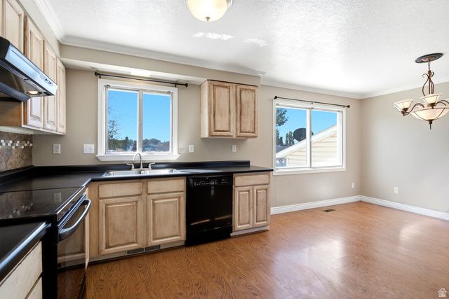 648 W 700 N, Clearfield, UT 84015