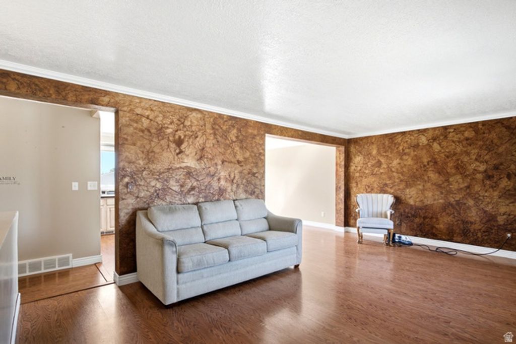648 W 700 N, Clearfield, UT 84015 — photo 4