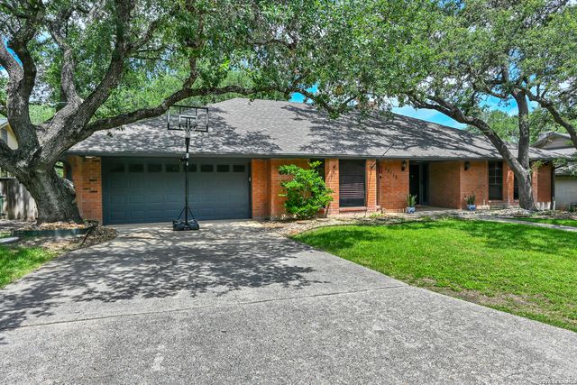 13115 N HUNTERS CIR, San Antonio, TX 78230