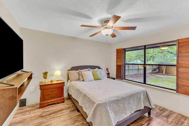13115 N HUNTERS CIR, San Antonio, TX 78230