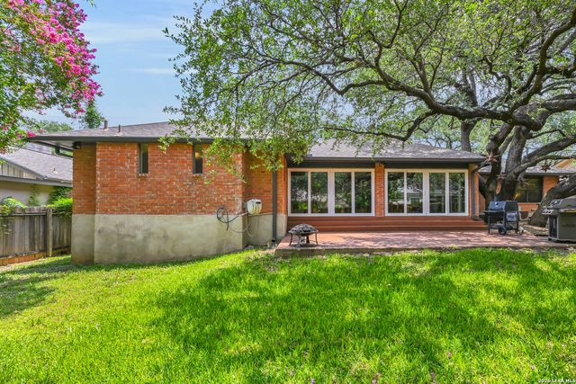 13115 N HUNTERS CIR, San Antonio, TX 78230