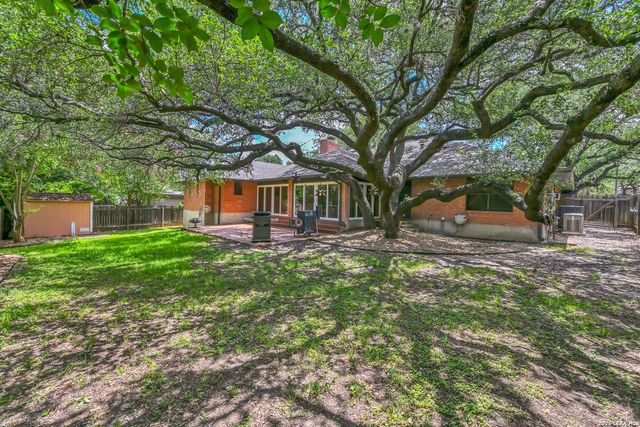 13115 N HUNTERS CIR, San Antonio, TX 78230