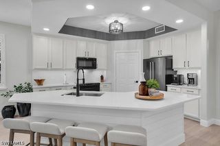 1252 Rialto WAY 102, Naples, FL 34114