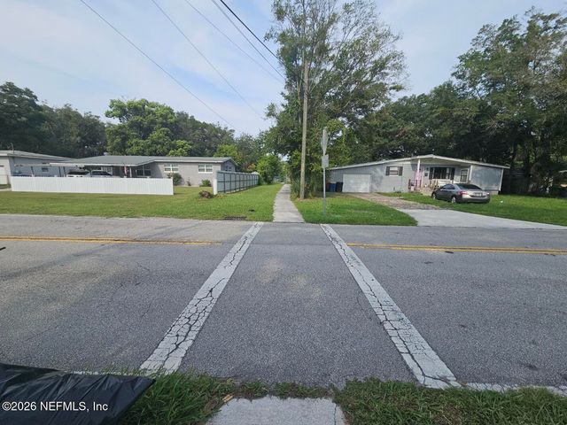 3139 CESERY Boulevard, Jacksonville, FL 32277
