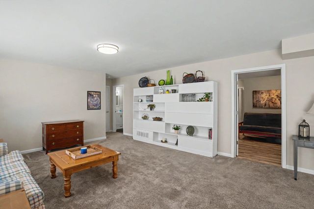 4100 MONSOON LN, Columbia, MO 65202