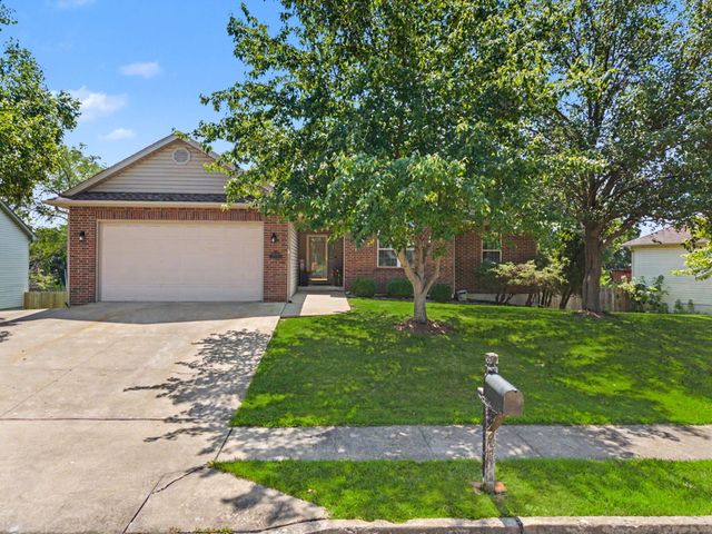 4100 MONSOON LN, Columbia, MO 65202