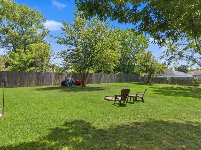 4100 MONSOON LN, Columbia, MO 65202