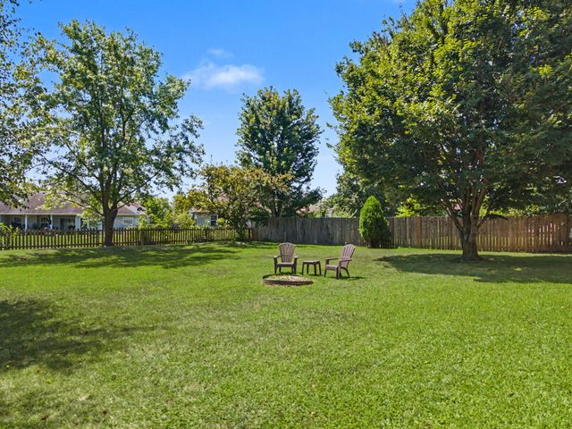 4100 MONSOON LN, Columbia, MO 65202