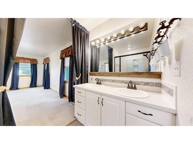 5017 W 6th St Rd, Greeley, CO 80634