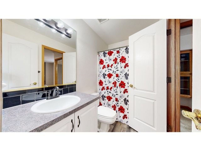5017 W 6th St Rd, Greeley, CO 80634
