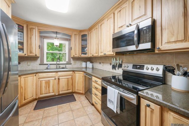7000 Barrow Creek Dr, St Francisville, LA 70775
