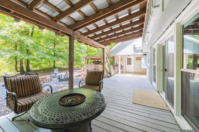 7000 Barrow Creek Dr, St Francisville, LA 70775