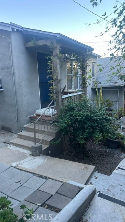 1426 Allison, Los Angeles, CA 90026 — photo 2
