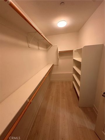 27 SOHO, Irvine, CA 92612