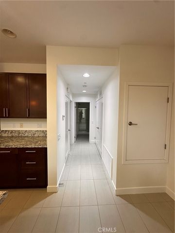 27 SOHO, Irvine, CA 92612