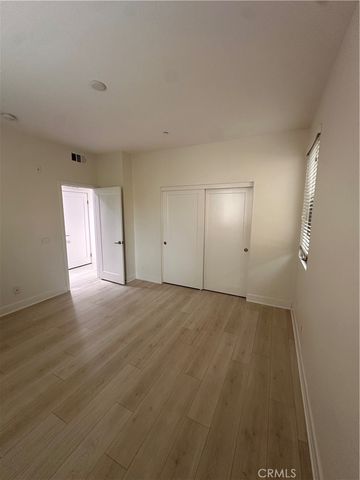 27 SOHO, Irvine, CA 92612