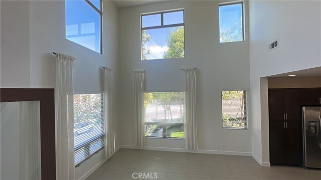 27 SOHO, Irvine, CA 92612