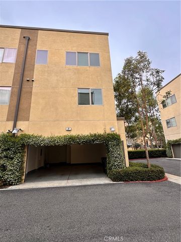 27 SOHO, Irvine, CA 92612