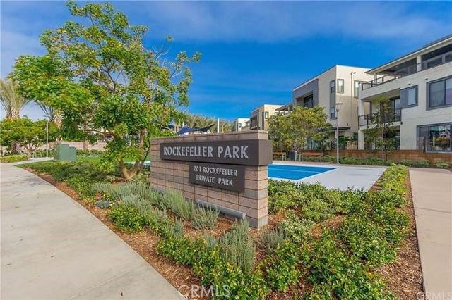 27 SOHO, Irvine, CA 92612