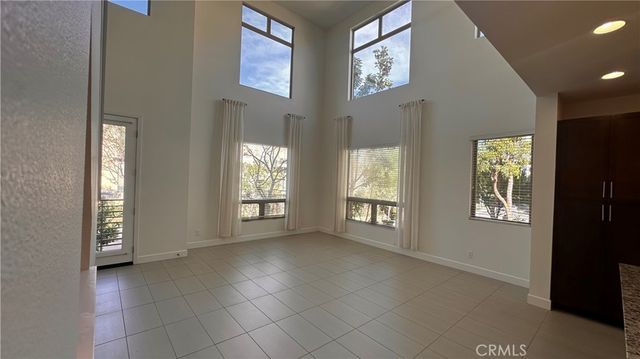 27 SOHO, Irvine, CA 92612