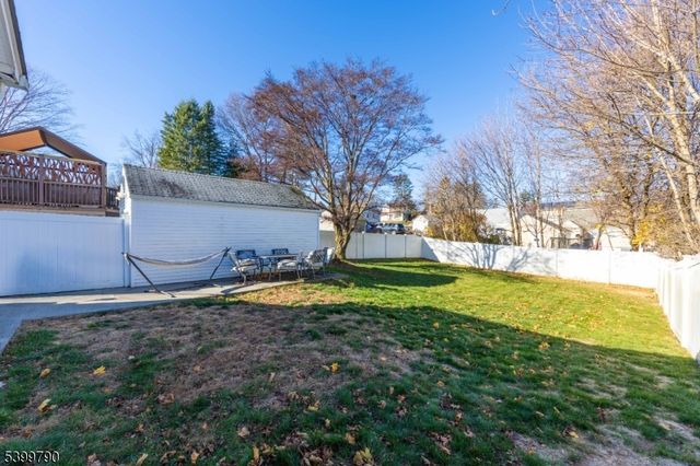 49 Kearney St, Dover Town, NJ 07801