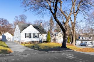 49 Kearney St, Dover Town, NJ 07801