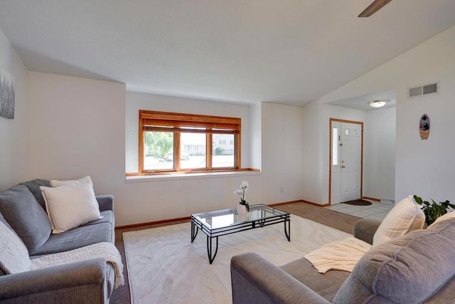 3140 Rebel Drive, Sun Prairie, WI 53590