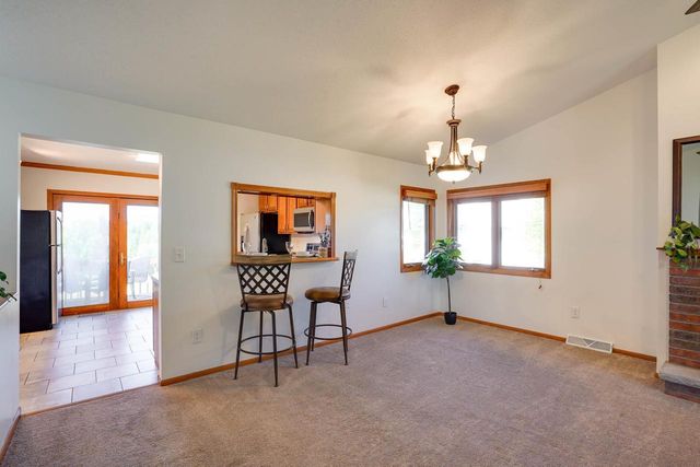 3140 Rebel Drive, Sun Prairie, WI 53590