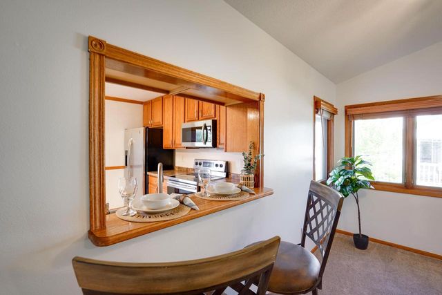3140 Rebel Drive, Sun Prairie, WI 53590