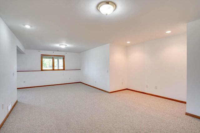 3140 Rebel Drive, Sun Prairie, WI 53590