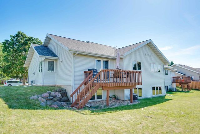 3140 Rebel Drive, Sun Prairie, WI 53590