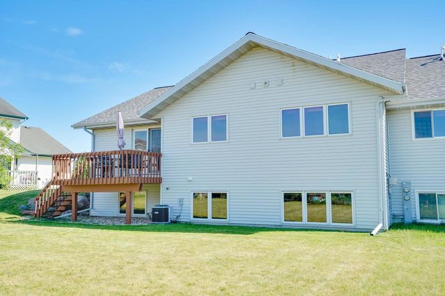 3140 Rebel Drive, Sun Prairie, WI 53590
