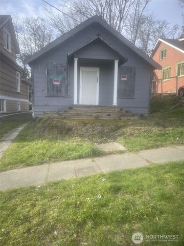 4557 33rd Avenue S, Seattle, WA 98118