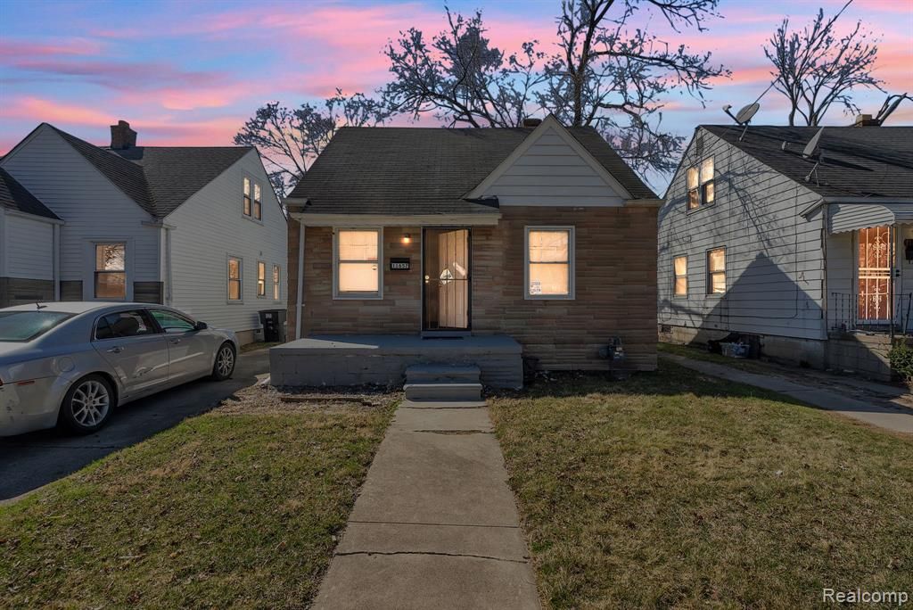 11657 Stout Street, Detroit, MI 48228