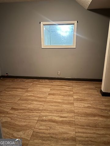 74 Fair Oaks Drive SE, Conyers, GA 30094