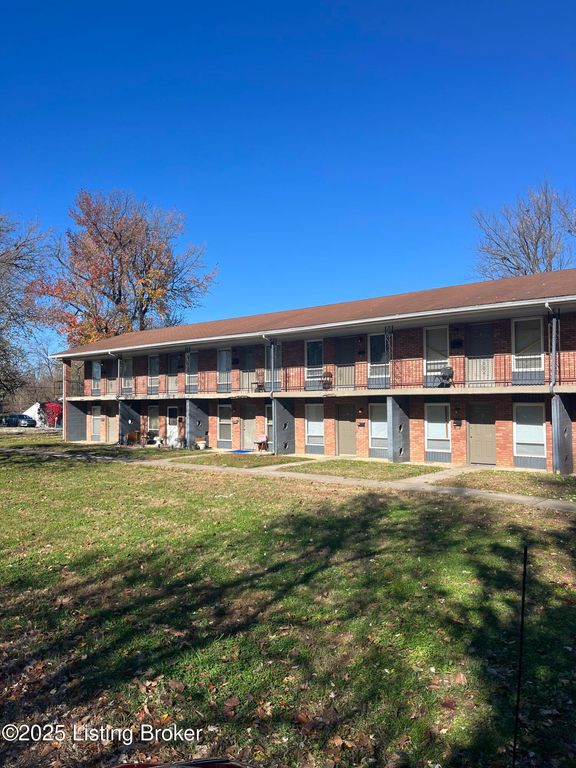 1909 San Jose Ave 12, Louisville, KY 40216