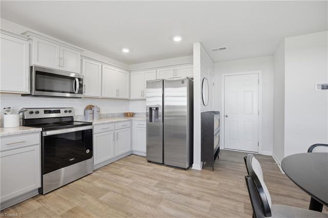 5143 Nokota Place, Greensboro, NC 27405