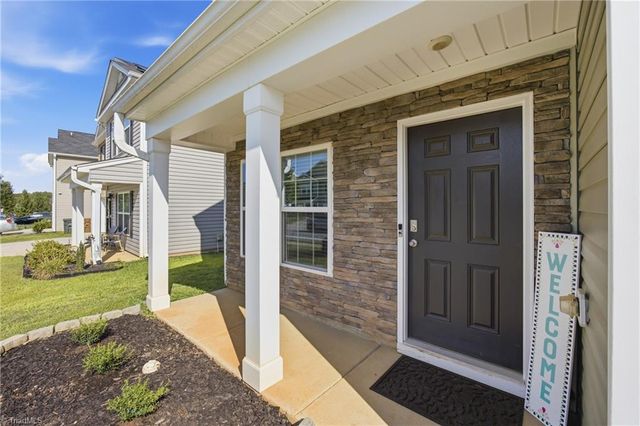5143 Nokota Place, Greensboro, NC 27405
