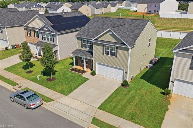 5143 Nokota Place, Greensboro, NC 27405