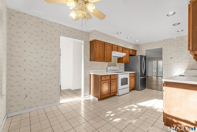 4023 Park Avenue 4023, Fairfield, CT 06825