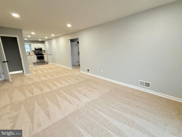104 SANDSTONE CT, Lumberton, NJ 08048