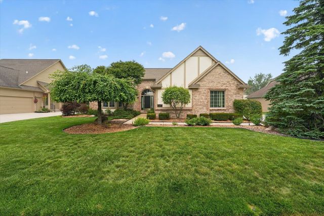 4379 Chablis Drive, Sterling Heights, MI 48314