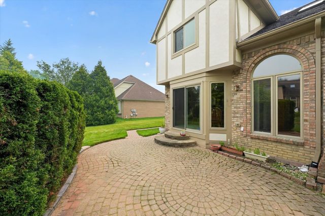 4379 Chablis Drive, Sterling Heights, MI 48314