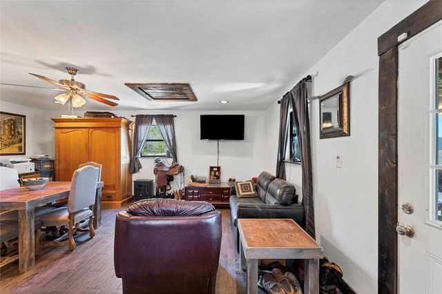 1750 Loop 165 LOOP B, Dripping Springs, TX 78620