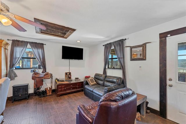 1750 Loop 165 LOOP B, Dripping Springs, TX 78620