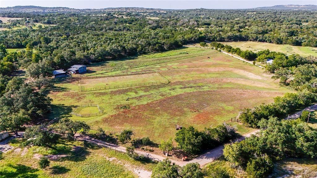 1750 Loop 165 LOOP B, Dripping Springs, TX 78620