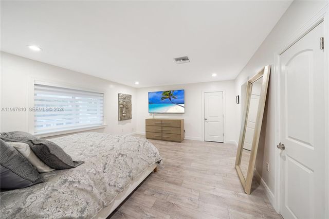 7381 SW 34th Ter, Miami, FL 33155