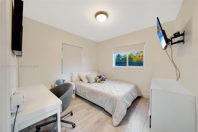 7381 SW 34th Ter, Miami, FL 33155