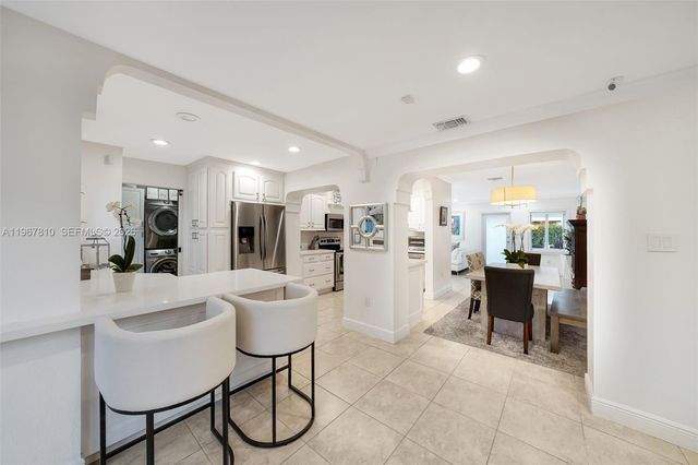 7381 SW 34th Ter, Miami, FL 33155